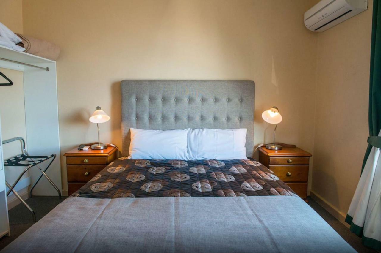Tailem Bend Riverside Hotel Екстериор снимка